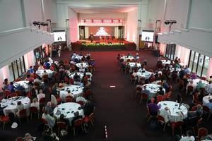 Foto: Die Versammlung des Global Christian Forum in Accra 2024 während der Rede von Erzbischof Thomas Paul © IIRF/Martin Warnecke