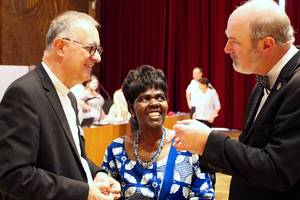 Photo (from left to right): Bishop Frank Otfried July, Dr. Agnes Regina Murei Abuom, and Thomas Schirrmacher in discussion Â© BQ/Warnecke