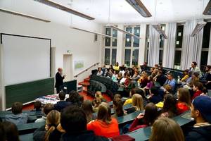 Photo: Guest lecture by Thomas Schirrmacher on human trafficking at the University of Cologne (hall) Â© BQ/Martin Warnecke