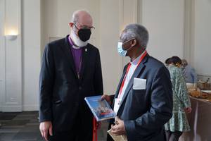 Foto: Cardinal Peter Turkson und Thomas Schirrmacher im GesprÃ¤ch Â© WEA/Esther Schirrmacher