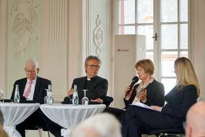 Photo (from left to right): The panel Dr. Josef Schuster, Dr. Karl Jüsten, Prof. Dr. Christine Schirrmacher, Susanne Fritz (moderator) © IIRF/Martin Warnecke